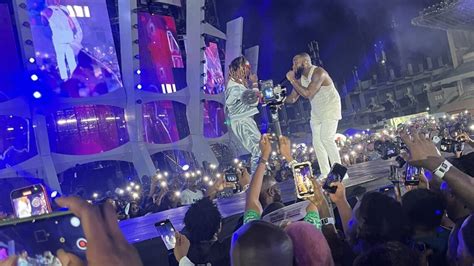  Davido'nın İstanbul Konseri: Müzik ve Dansın Gecenin Yıldızları Olduğu Bir Şölen!